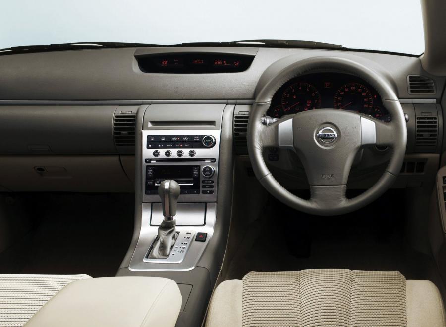 Nissan Stagea 2001 года  (фото 7 из 9)